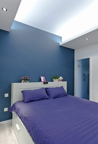 蓝色紫色卧室效果图