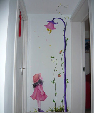 小女孩手绘墙效果图
