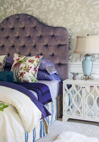 紫色欧式床头软包效果图