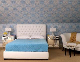 欧式蓝色米色壁纸卧室效果图