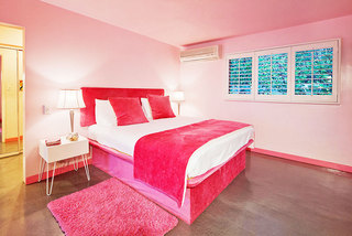 美式粉色卧室