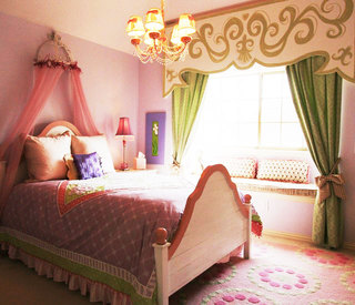 舒适粉色卧室飘窗效果图