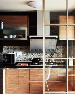开放式厨房玻璃隔断设计