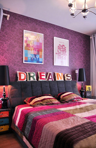 简约紫色卧室设计