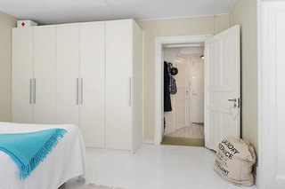 北欧白色卧室衣柜设计图片