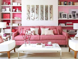 女性单身公寓最爱的浪漫粉色客厅
