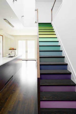 彩色楼梯设计