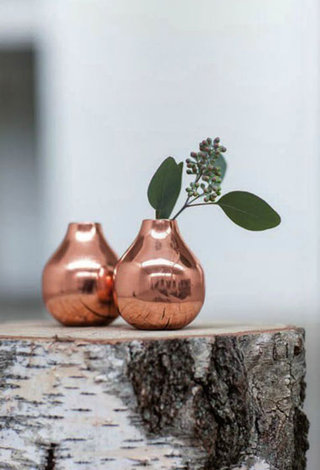 金属花瓶图片