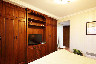 115平米美式田园风格卧室柜子设计