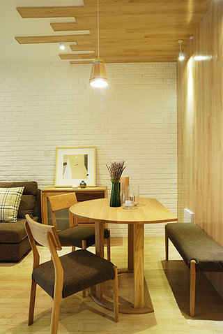 68平米舒适空间餐厅设计