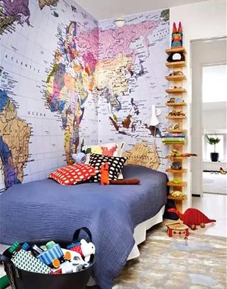 地图完美装饰卧室背景墙