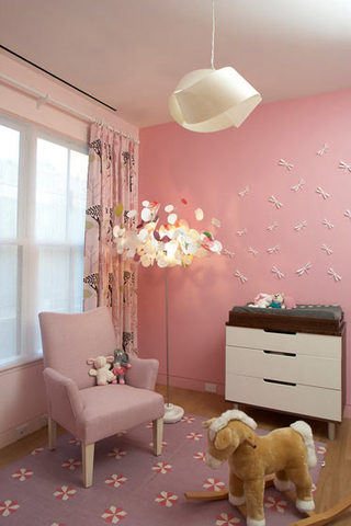 粉色儿童房效果图