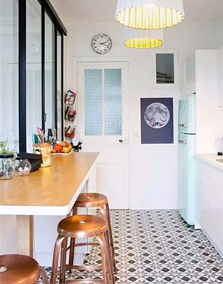 小户型厨房地板瓷砖