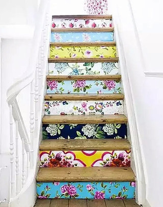 多彩时尚创意楼梯设计图