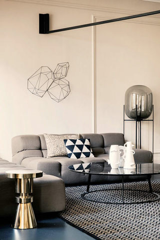 180平米巴黎公寓客厅沙发背景墙装饰