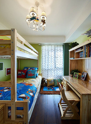 清爽美式双人床儿童房设计
