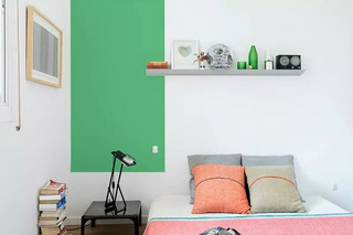 简约北欧风卧室 绿色背景墙设计