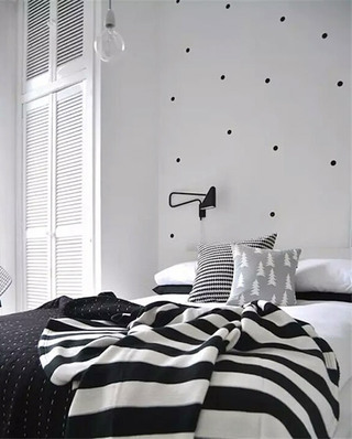 北欧风格卧室床品装饰设计