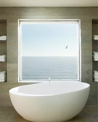 大气别墅卫生间浴缸图片