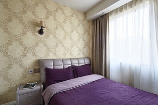 复古美式卧室花色背景墙设计