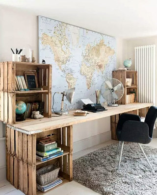 小户型工作区木质书桌设计