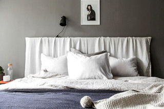 66平北欧一居卧室床头软包设计