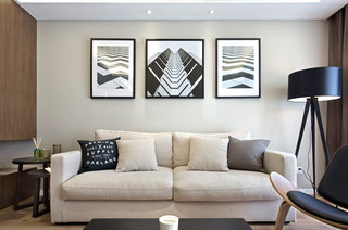 简约风客厅 抽象画沙发照片墙设计