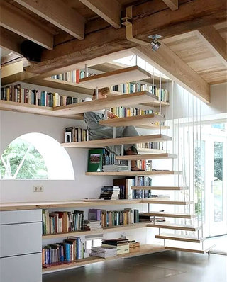 个性楼梯书架设计