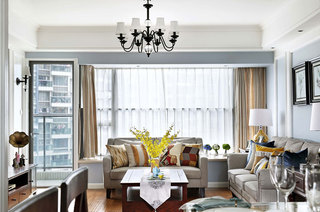 170平美式风格四房客厅窗帘图片