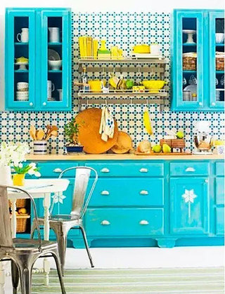 清新厨房蓝色橱柜的效果图