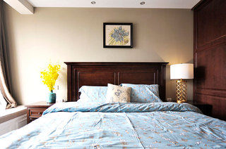 休闲复古美式卧室床头设计