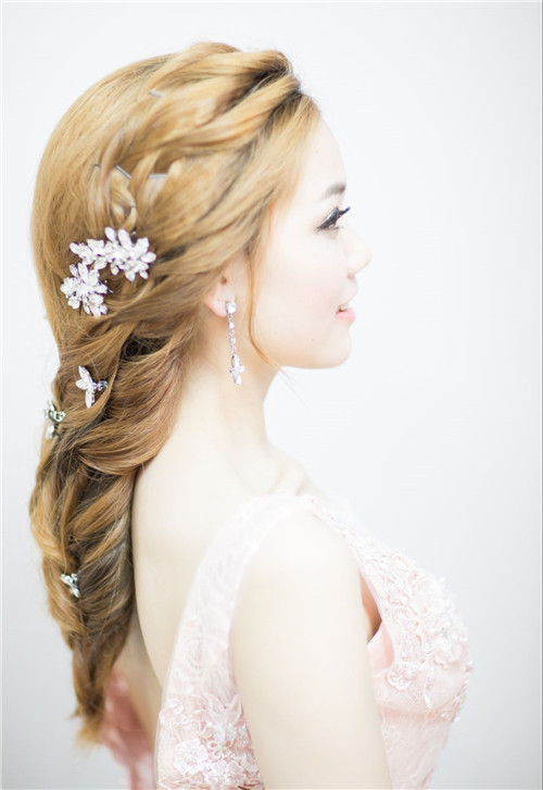 韩式新娘发型图片韩式新娘造型的特点有哪些