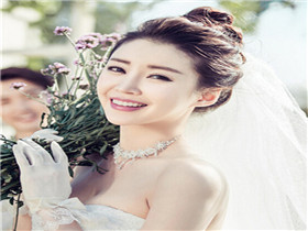 韩式婚纱照新娘发型_韩式婚纱照发型(3)