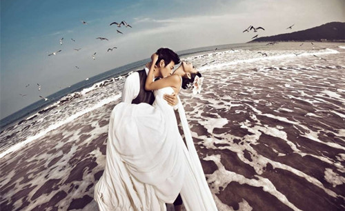 三亚海滩婚纱照_三亚海滩图片(3)