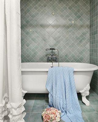 美式风格婚房装修浴缸效果图