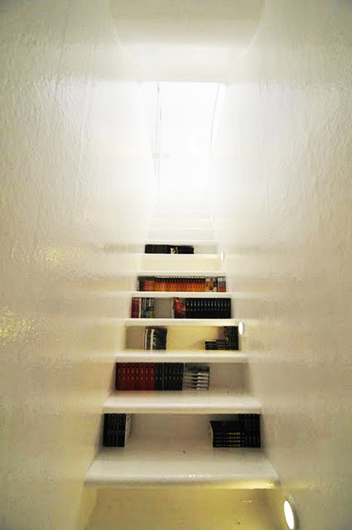 designrulz-stairs-storage-26