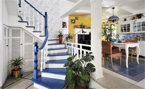 家用阁楼楼梯的好处 怎么选择家用阁楼楼梯