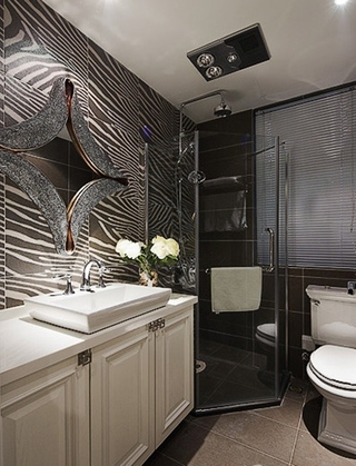 90平混搭风格两居室装修卫浴设计图
