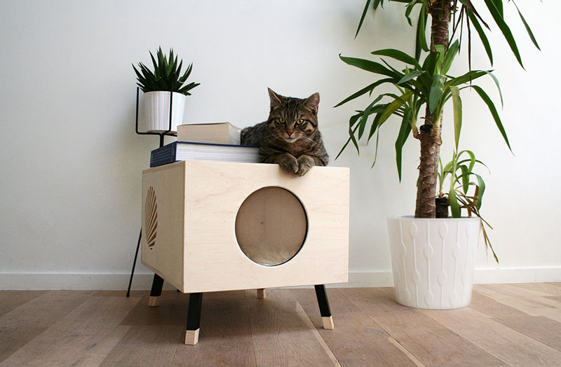 modern-wood-cat-house-side-table-020517-1147-01