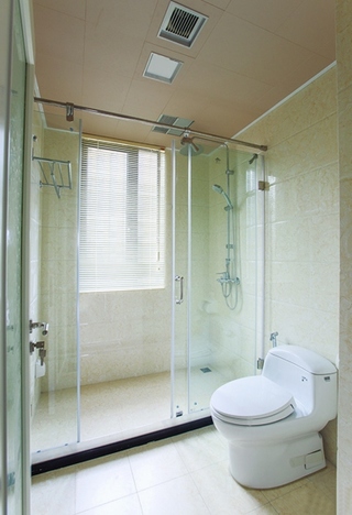 现代简约风格两居室装修卫生间装潢图