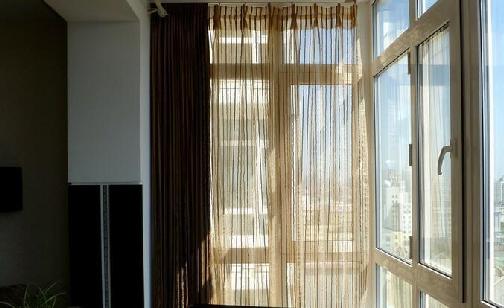 阳台窗帘要怎么选 阳台窗帘一般多高