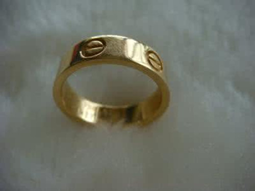 卡地亚黄金戒指价格 女士佩戴黄金戒指怎样才