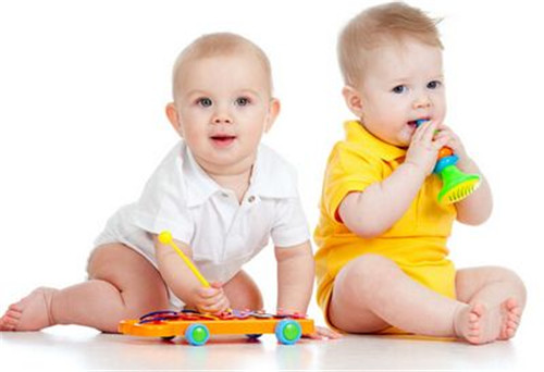 3个月宝宝如何早教 适合3个月宝宝的早教游戏
