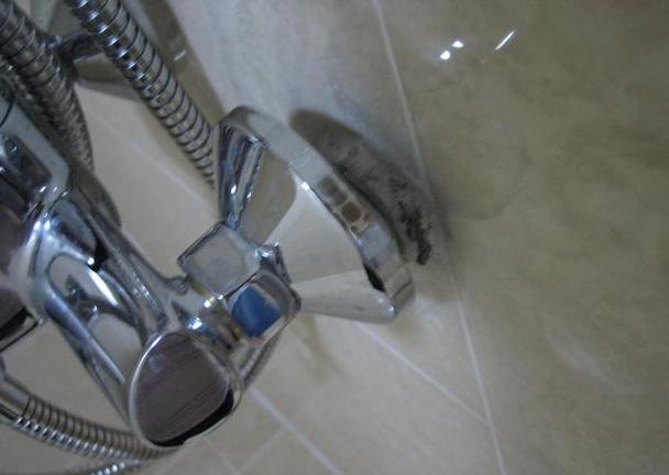 原来淋浴要这么安装才不会漏水，难怪我们家的总关不紧还滴水！
