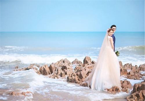 青岛哪里婚纱拍的好_青岛海边沙滩哪里好(2)