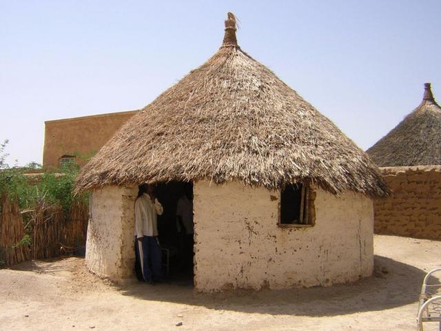 非洲茅草屋照片图片