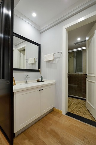 简美风格两居室卫生间装修效果图