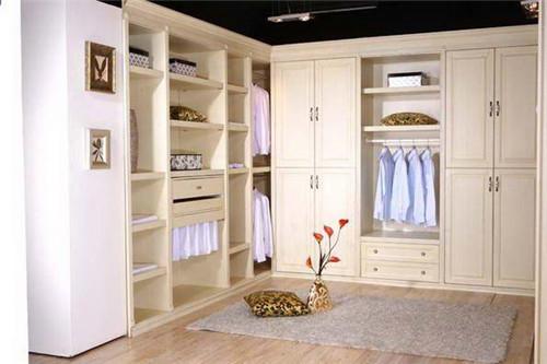 小户型衣柜这样设计实在太赞了，应有尽有还省空间！
