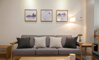 日式风格两居室装修沙发搭配图