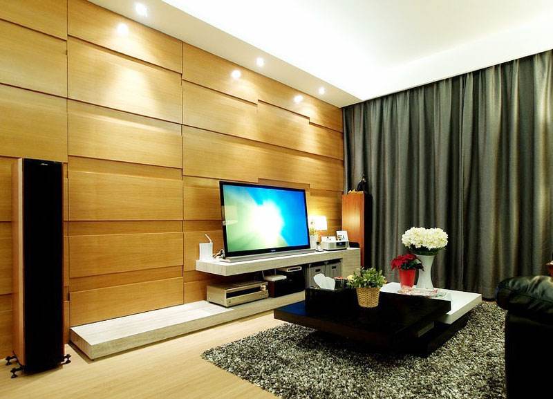 电视背景墙换成木质的，客厅都变得清新自然